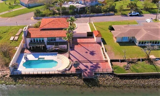 Foto del edificio - 602 N Shore Dr E