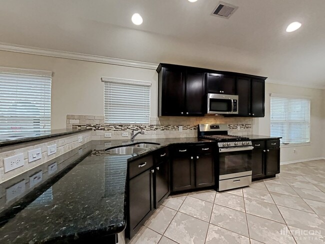 Building Photo - 1607 Hickory Burl Ln