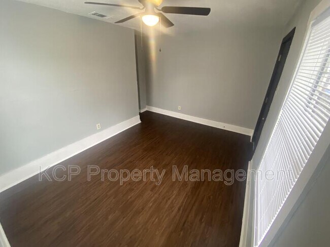 Foto del edificio - 912 S 19th St