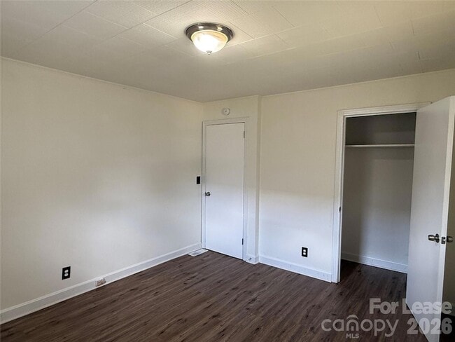 Building Photo - 6009 Monteith Dr