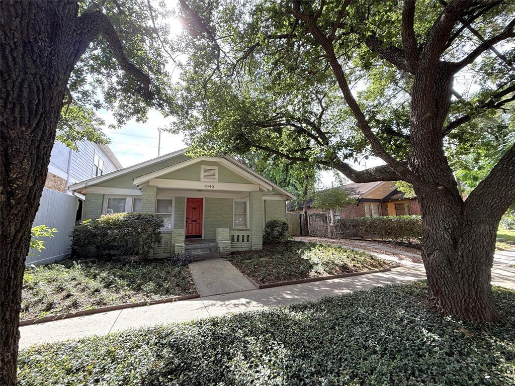 Foto principal - 1643 Park St