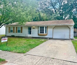 Building Photo - 3107 Ridgewood Dr
