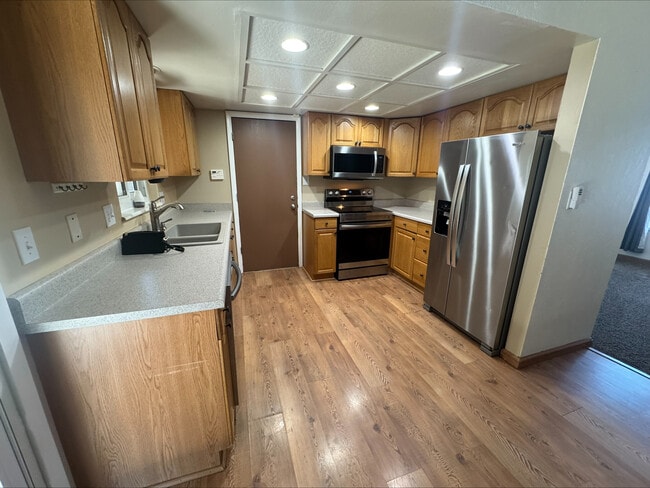 Kitchen - 5879 S Oak St