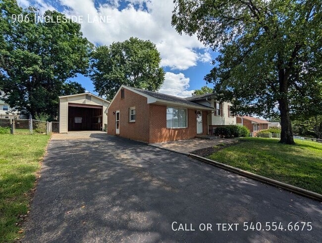 Building Photo - 906 Ingleside Ln