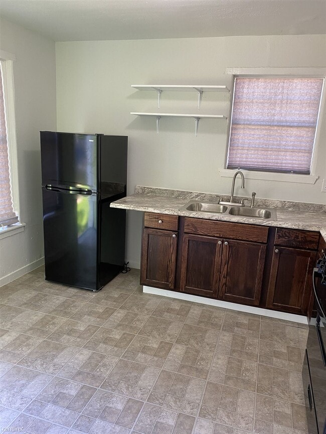Building Photo - 2 br, 1 bath Duplex - 1224 Estelle Street