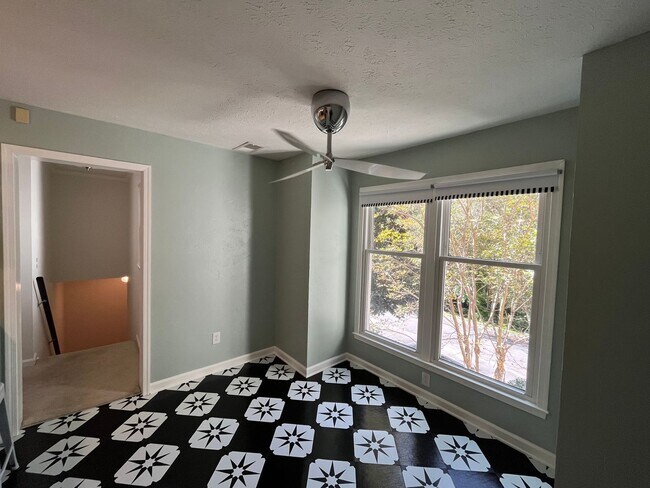 Building Photo - Fantastic 2BD, 2BA Raleigh Condo in a Wond...