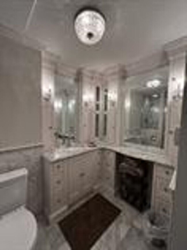 Foto del edificio - Beautiful Fifteenth floor Furnished one Be...