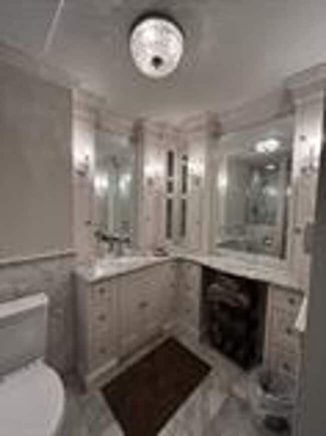 Foto del edificio - Beautiful Fifteenth floor Furnished one Bedroom with Views