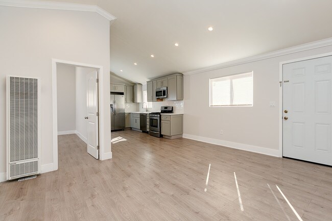 Foto del edificio - 3244 Chapman St