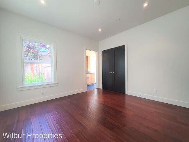 Foto del edificio - 5 br, 4.5 bath House - 718 La Para Ave