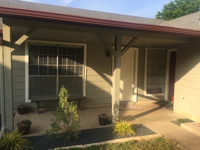 Building Photo - 108 Meteor Dr