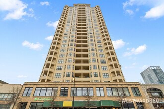 Building Photo - 1464 S Michigan Ave