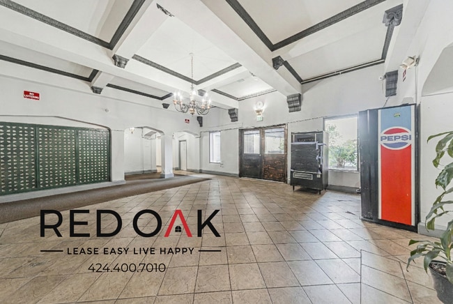 Building Photo - 627 Normandie Ave