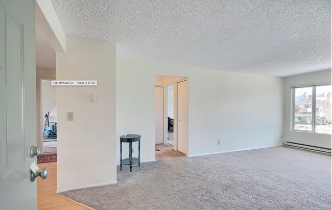 Building Photo - 136 McKean Ct