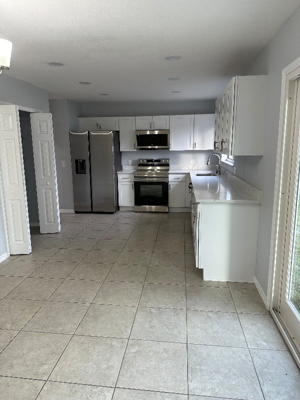 Building Photo - 1552 Baker St NE