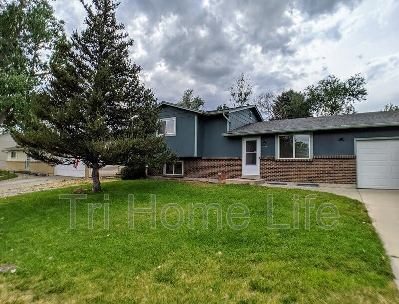 Primary Photo - 13173 Saturn Dr