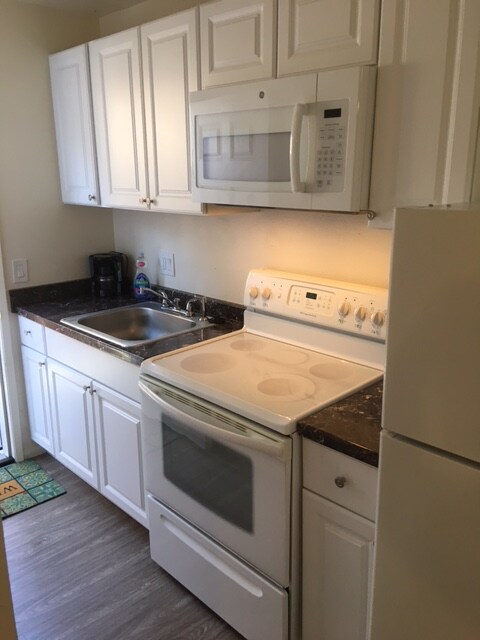 Building Photo - 4162 Estrella - 8