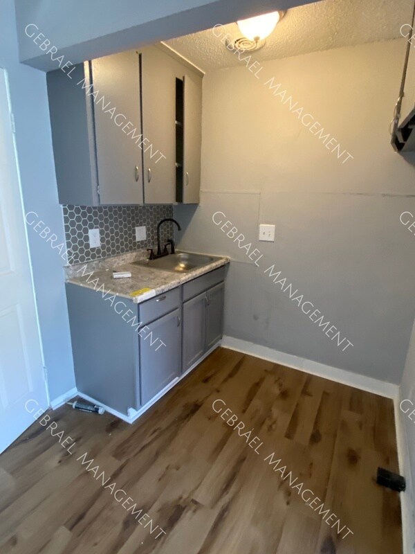 Foto del edificio - 10400 Whittier Ave