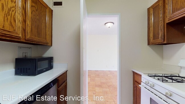 Building Photo - 429 N St SW