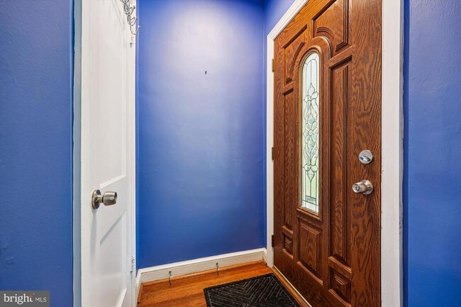 Building Photo - 4808 Fort Totten Dr NE
