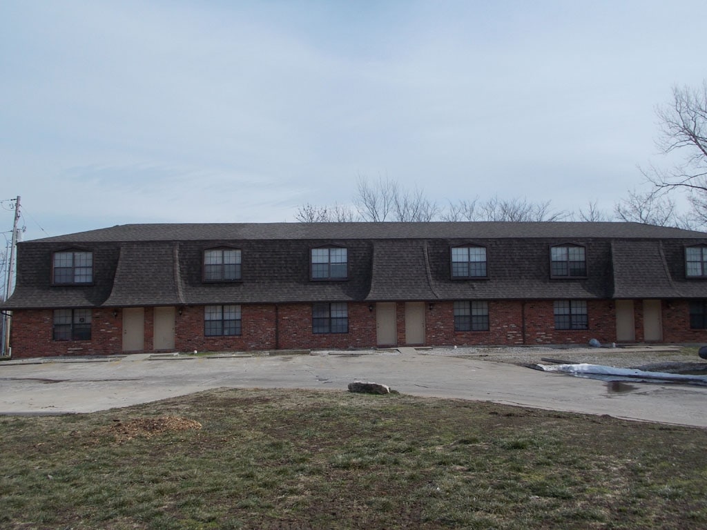 Primary Photo - Cliffview Townhomes