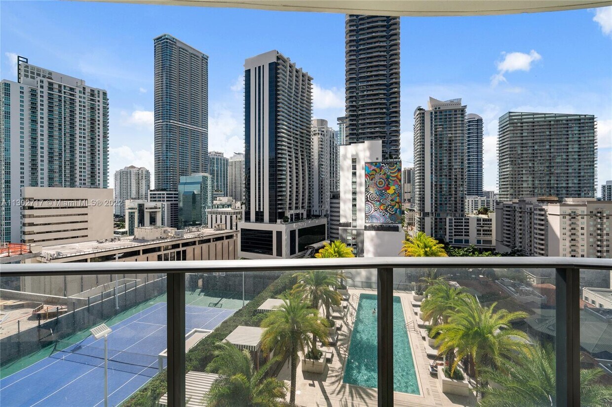 Foto principal - 801 S Miami Ave