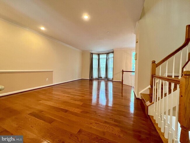 Foto del edificio - 4057 Heatherstone Ct
