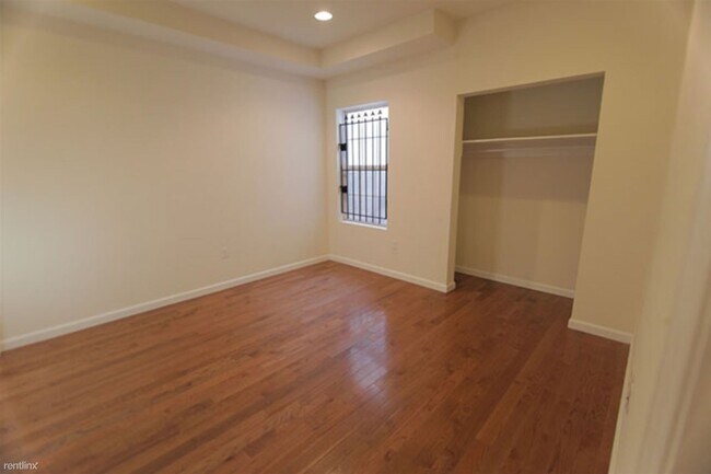 Building Photo - 5 br, 3 bath Duplex - 1838 N 16TH ST Unit 1