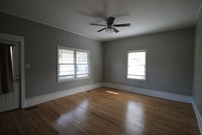 Building Photo - Exclusively Offered By Muse Realty, LLC