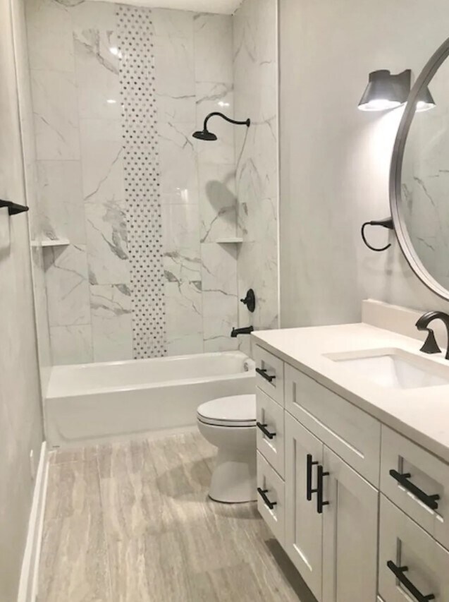 Baño #1 - 3394 Spottswood Ave