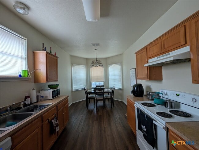 Building Photo - 341 Placid Meadow