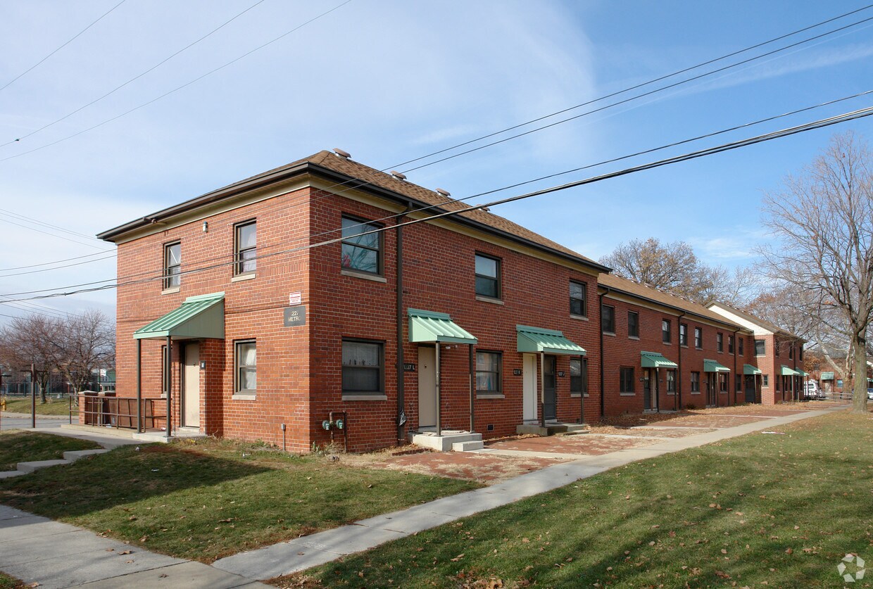 Building Photo - 1227 Metro Ave