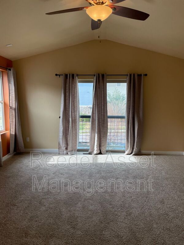 Building Photo - 872 San Savino Way