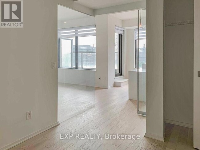 Building Photo - 12 Bonnycastle St