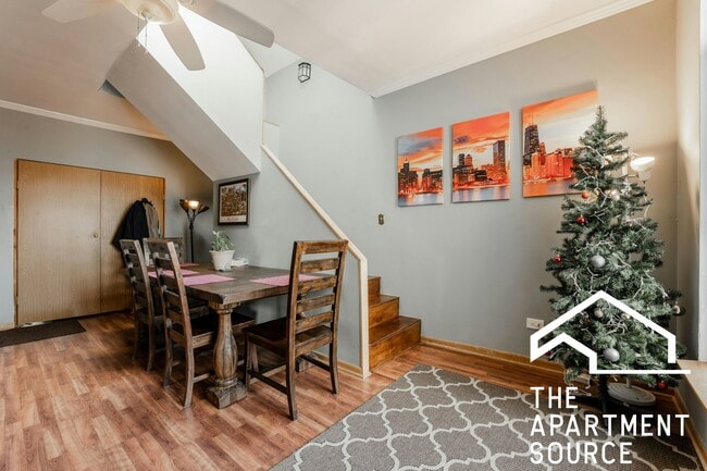 Photo - 3036 North Seminary Avenue, Unit 3F Apartment