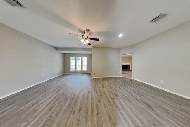 Foto del edificio - 9202 Wallingham Dr