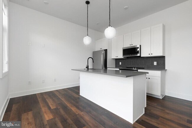 Foto del edificio - 2940 W Thompson St