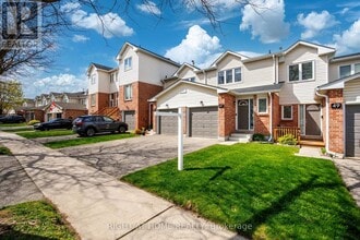 Building Photo - 47 Stewart MacLaren Rd