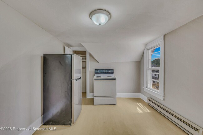 Foto del edificio - 519 Harrison Ave