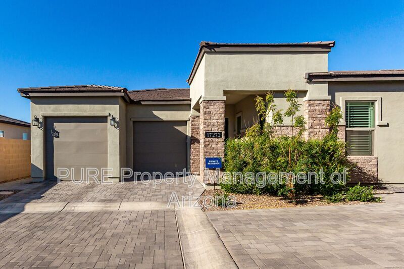 Foto principal - 17272 W Vacaville St