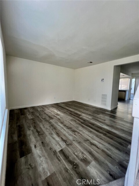 Foto del edificio - 1381 3rd St