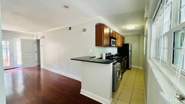 kitchen 2 - 897 N Highland Ave NE