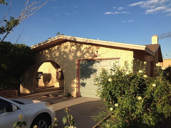 Building Photo - 1808 Jack Nicklaus Dr
