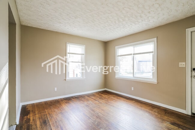 Foto del edificio - 2330 Lexington Ave