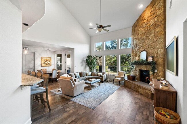Building Photo - 174 Jayne Cove