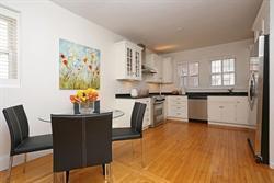 Foto del edificio - Strategically located 3 Bed - 1 Bath Condo