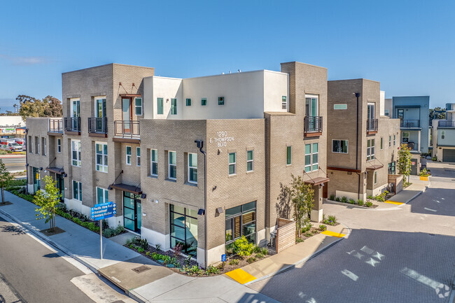Building Photo - The Pearl Ventura Beach