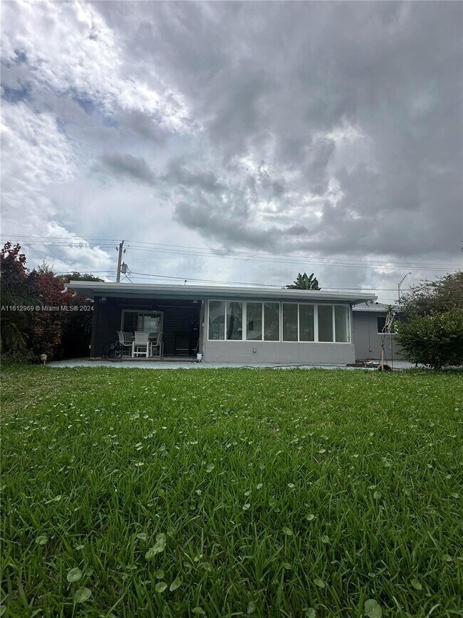 Foto del edificio - 7290 W 12th Ave