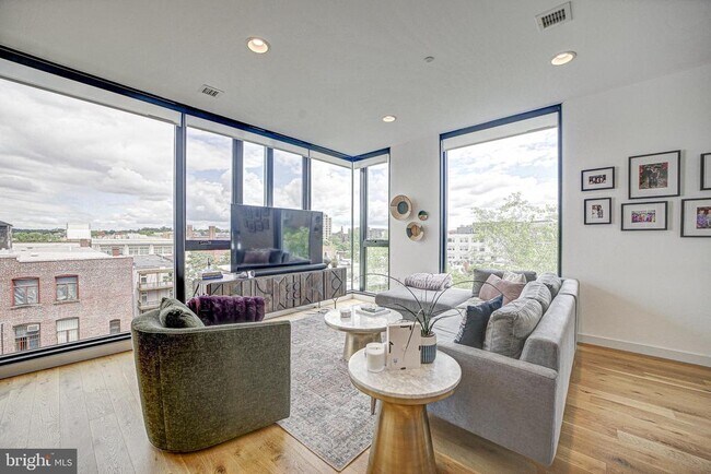 Foto del edificio - 57 N St NW