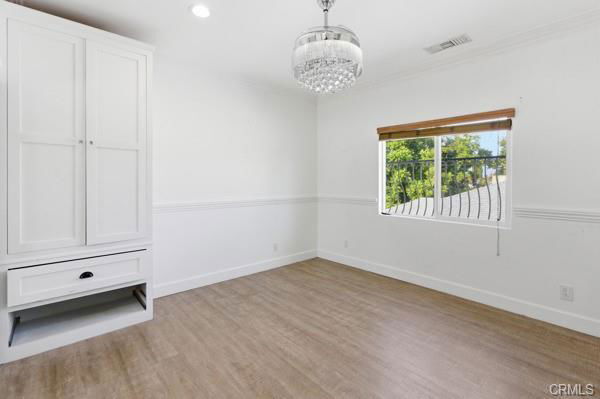 Foto del edificio - 5048 Hesperia Ave